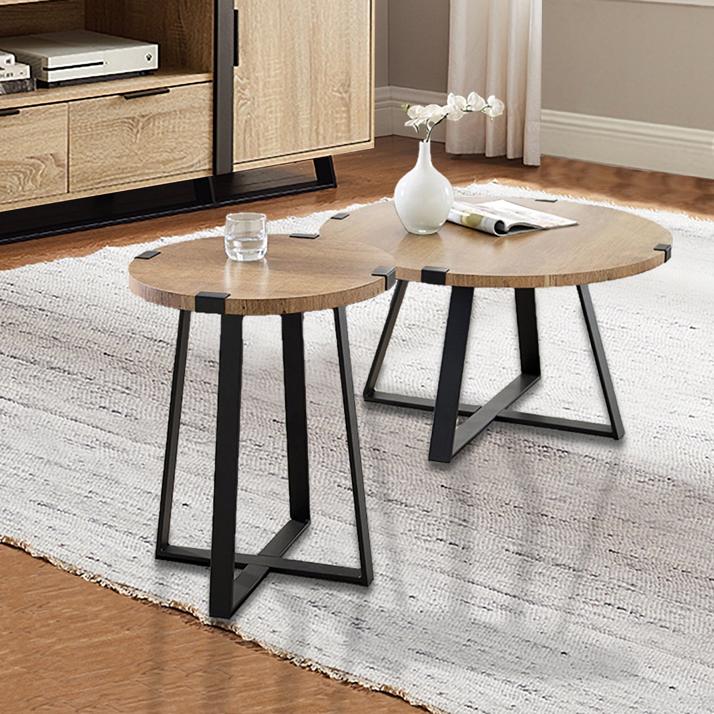 Criterion Capri End Table 445mm Round Table, Black Metal Leg and Metal Highlights Oak