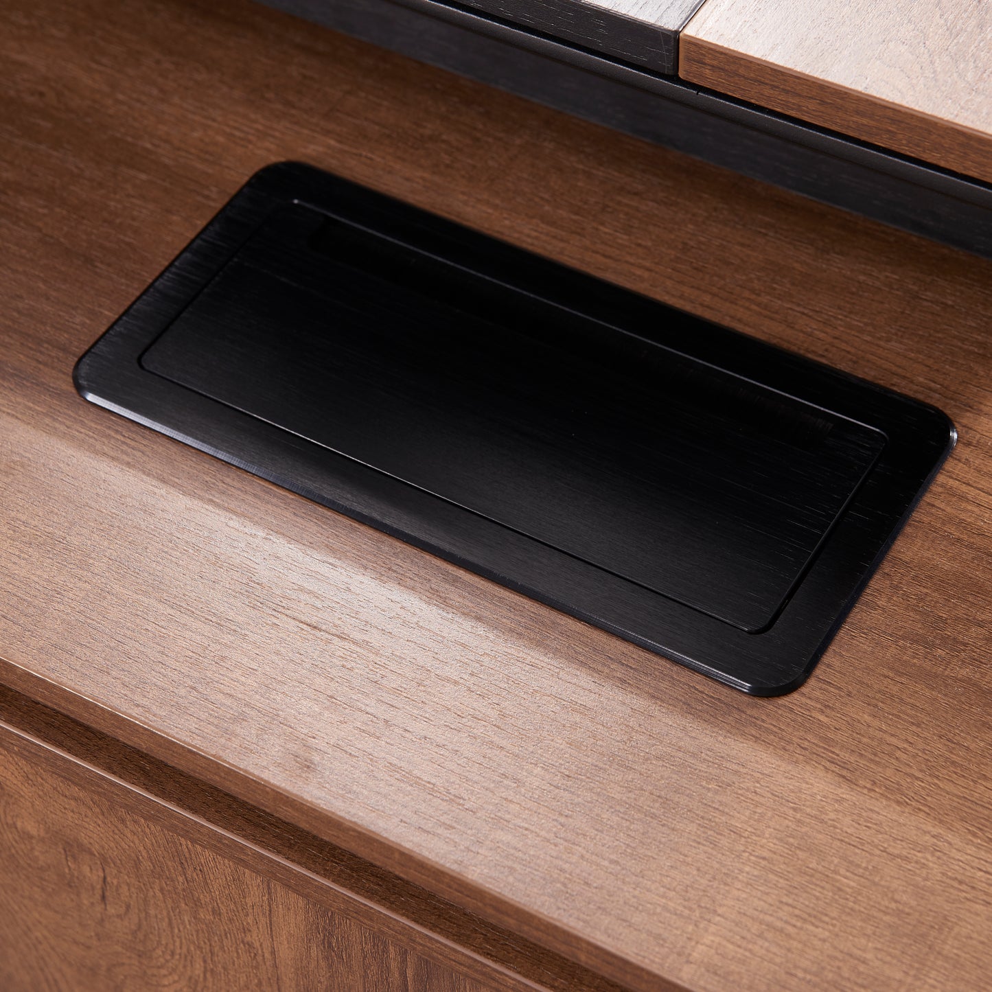 Criterion Mentor Executive Desk 1600mm Dark Oak Black  Right Hand Return