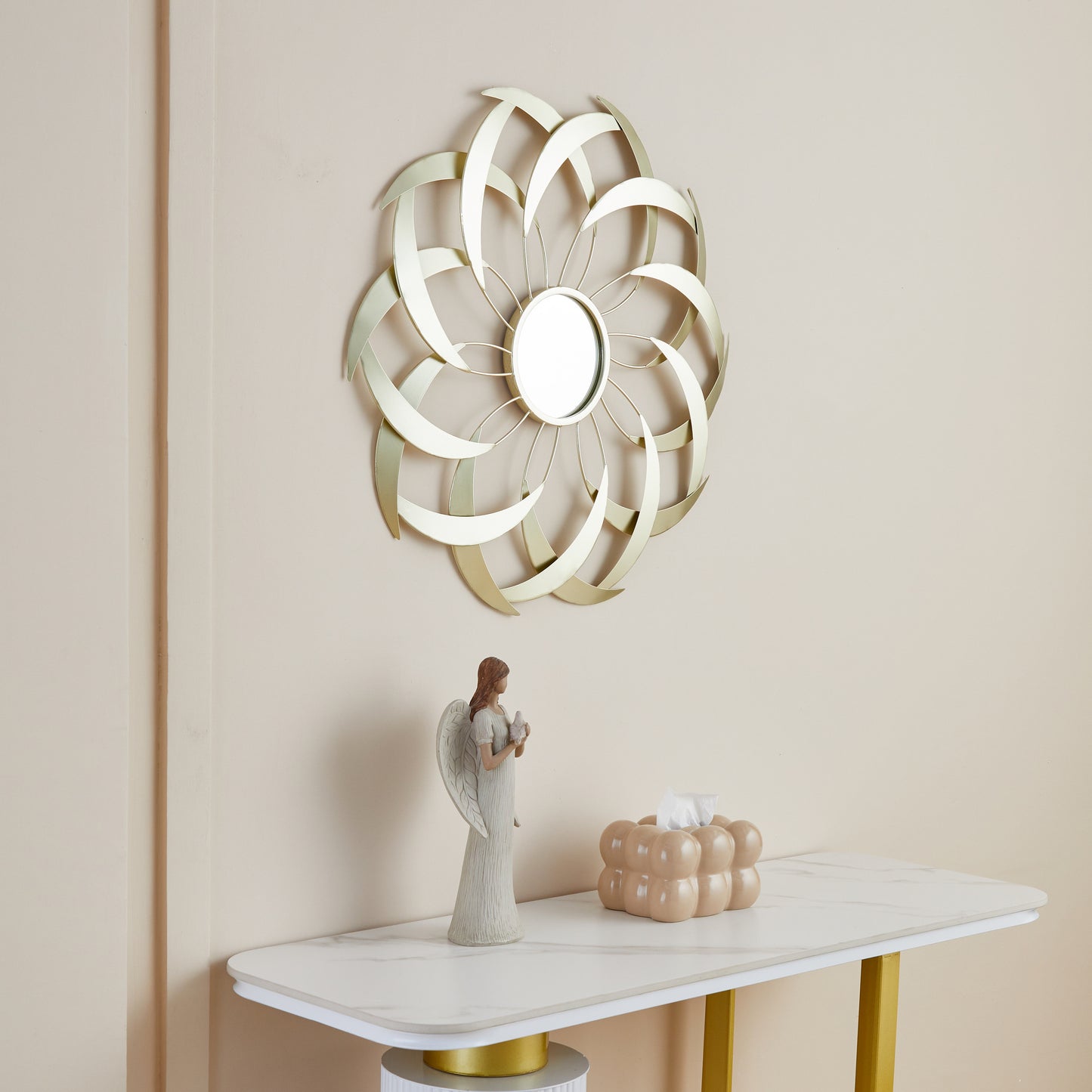 Criterion ARI Mirror 700mm Stylized Leaf Design Gold