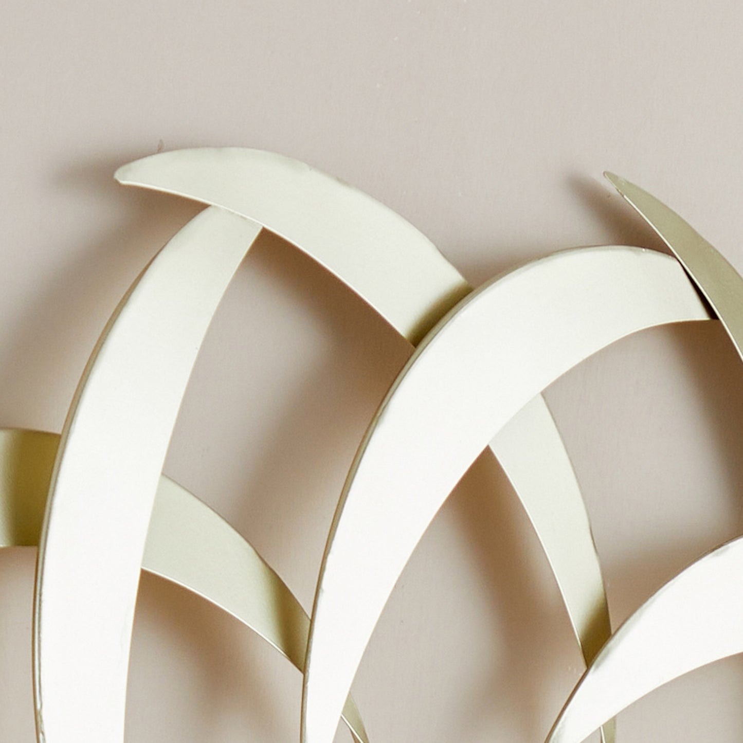 Criterion ARI Mirror 700mm Stylized Leaf Design Gold